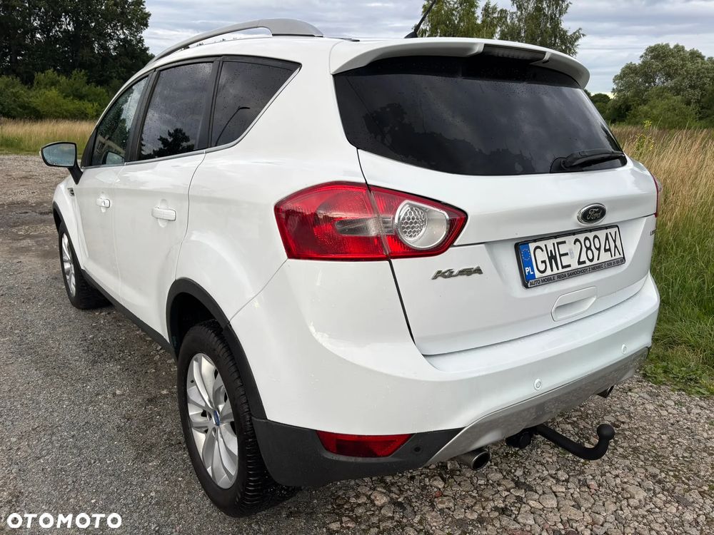Ford Kuga 2.0 TDCi 2x4 Titanium - 8