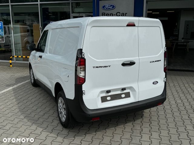 Ford Courier VAN - 11