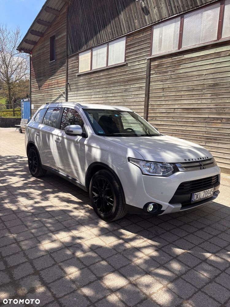 Mitsubishi Outlander 2.2 DI-D 4WD Intense - 1