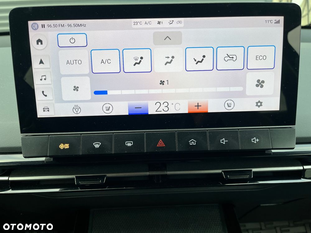 MG 4 Luxury 64 kWh - 39
