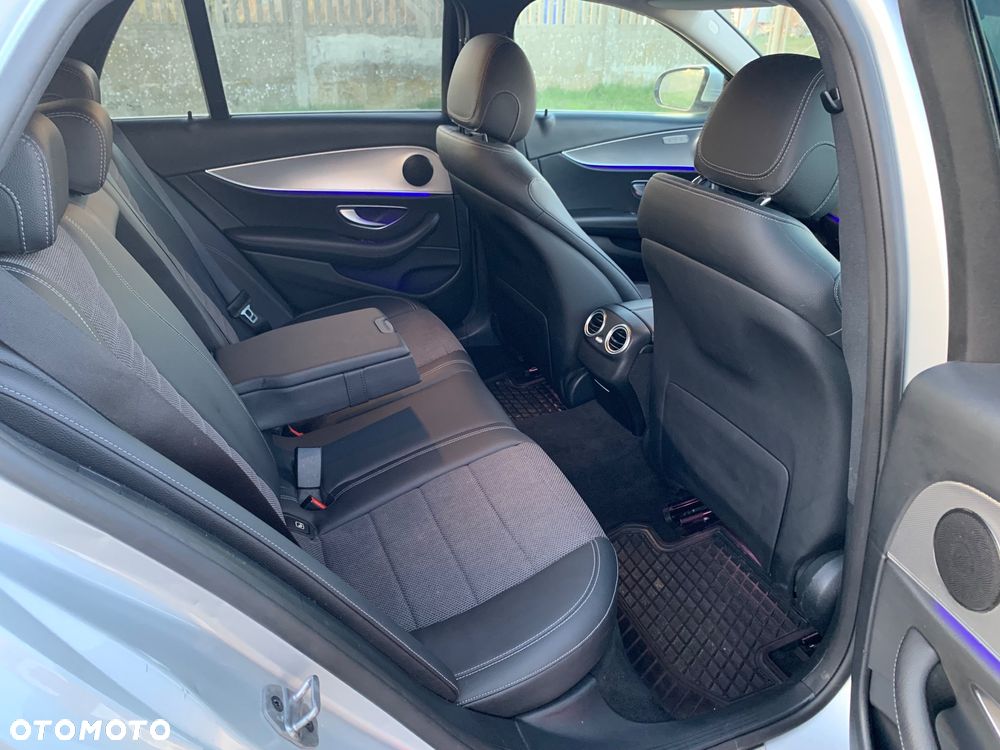 Mercedes-Benz Klasa E 220 d 4-Matic Avantgarde - 9