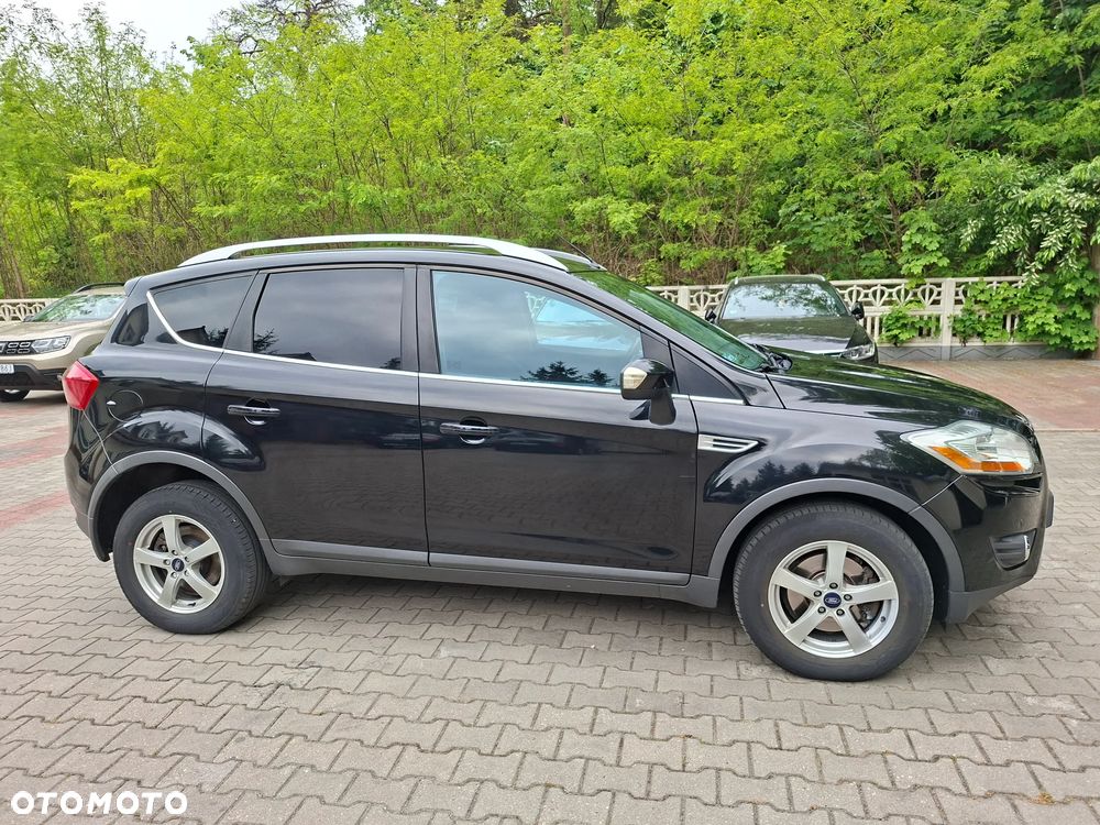 Ford Kuga 2.0 TDCi 4x4 Titanium - 4
