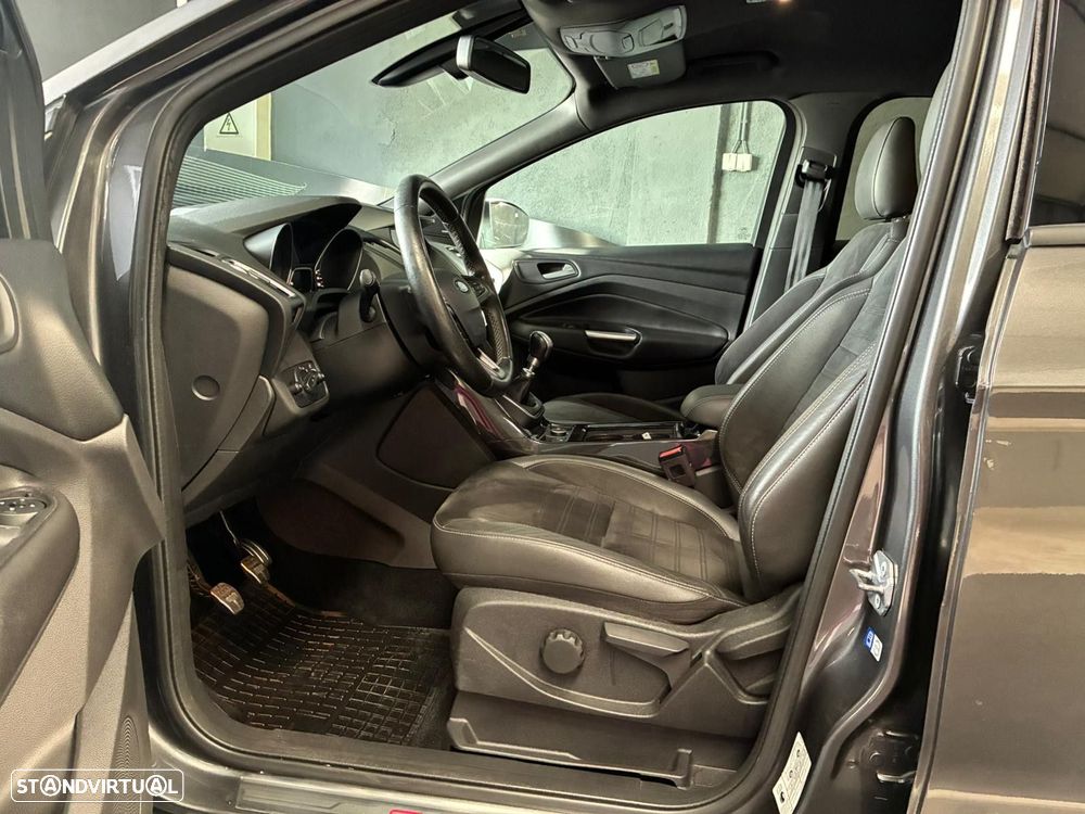 Ford Kuga 1.5 TDCi EcoBlue ST-Line - 16