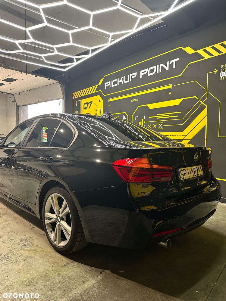 BMW Seria 3 318d M Sport Shadow - 5