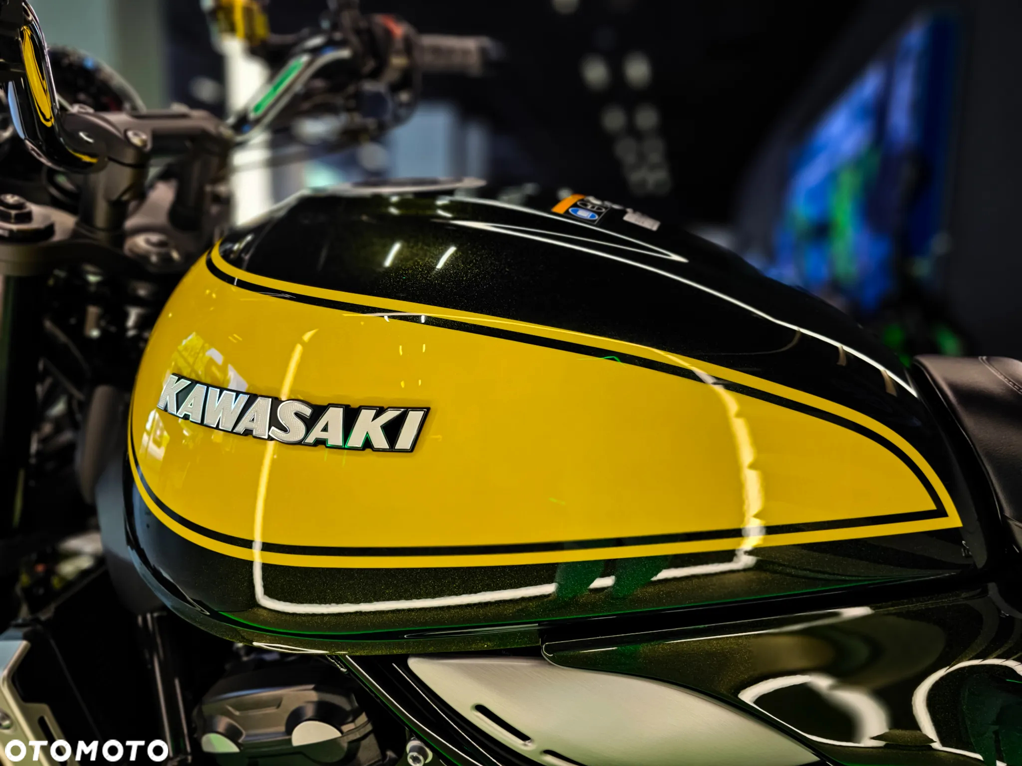 Kawasaki Z 900 RS - 7