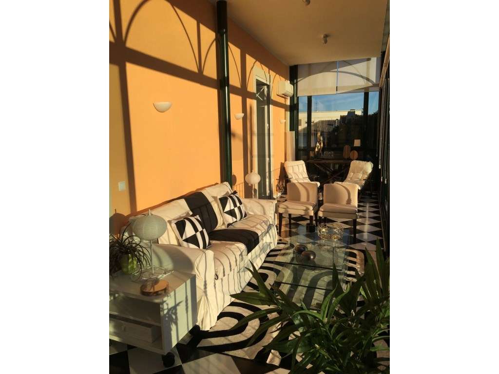 Estoril | Azarujinha. Vista de Mar | Apartamento T1 num Chalet com ... - Grande imagem: 2/12