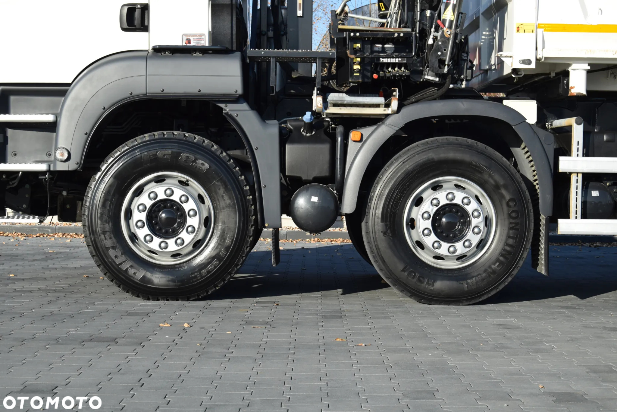MAN TGS 35.420 / 8x4 / EURO 6 / UDT / HDS HIAB X-DUO 148 B-3 / ROTATOR / CHWYTAK / WYSUW x3 / STEROWANIE x3 / WZMOCNIONA RAMA / WYWROTKA / HYDROBURTA / AUTOMAT / KAMERA COFANIA / 2018 / NISKI PRZEBIEG / SPROWADZONY - 10