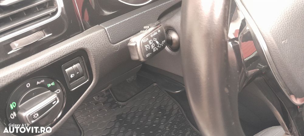 Volkswagen Golf - 16