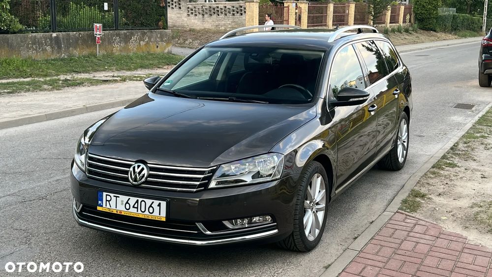 Volkswagen Passat 2.0 TDI Highline - 12