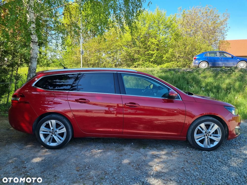 Peugeot 308 SW 1.2 PureTech GPF Allure S&S - 5