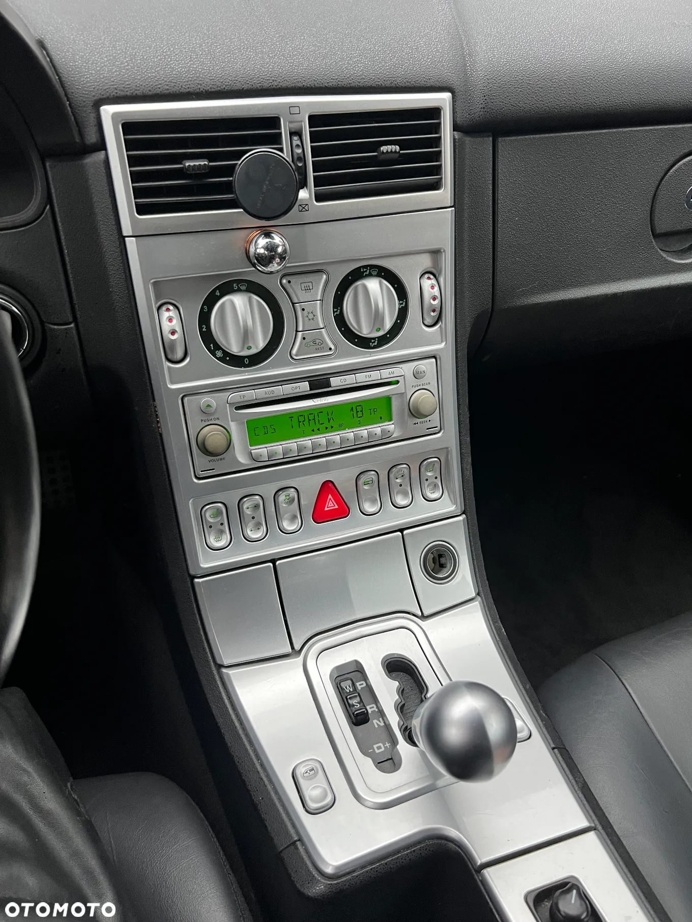 Chrysler Crossfire Standard - 17
