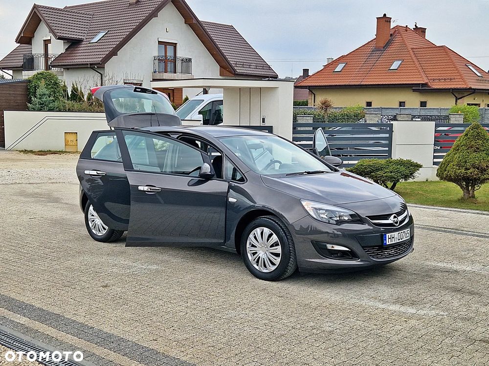Opel Astra 1.4 150 Jahre - 6