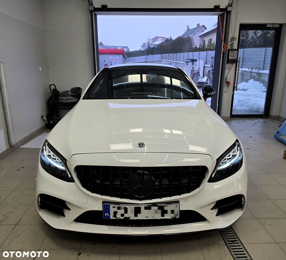 Mercedes-Benz Klasa C 220 d 4Matic 9G-TRONIC - 30