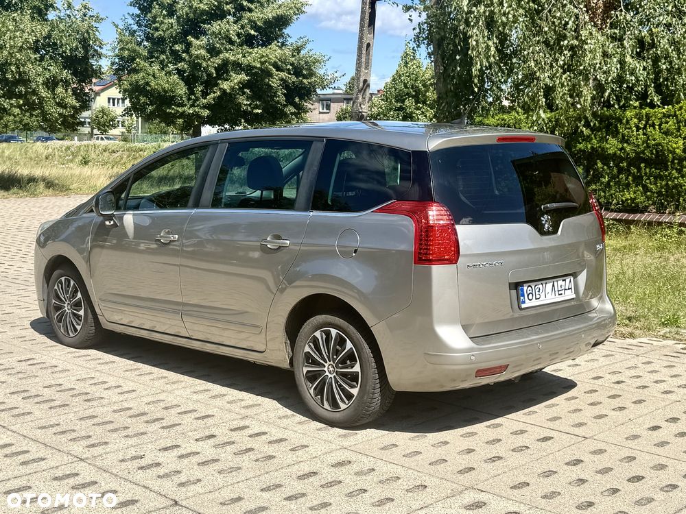 Peugeot 5008 - 6