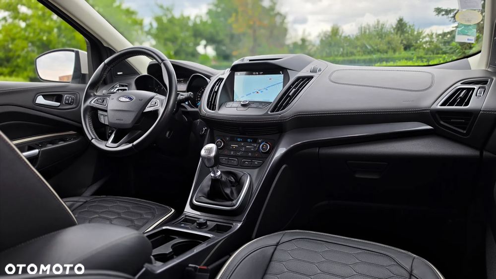 Ford Kuga 2.0 TDCi 2x4 Vignale - 18