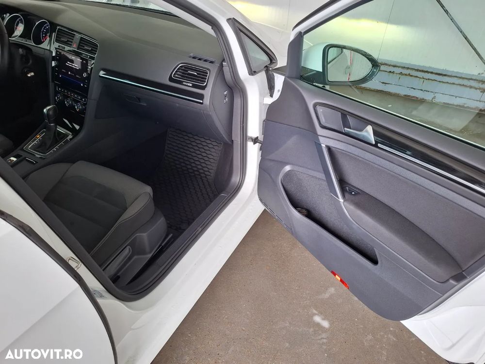 Volkswagen Golf 2.0 TDI DSG Comfortline - 5
