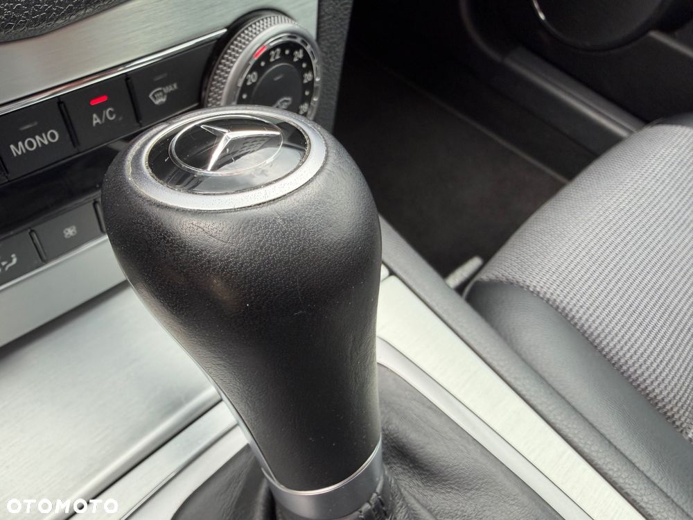 Mercedes-Benz Klasa C 180 Kompressor Automatik BlueEFFICIENCY Avantgarde - 22