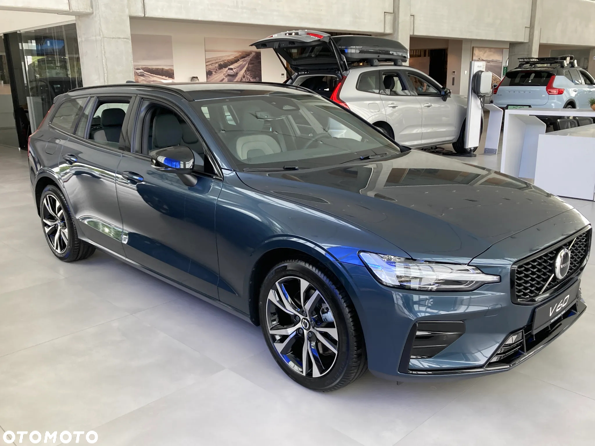 Volvo V60 B4 B Plus Dark - 9