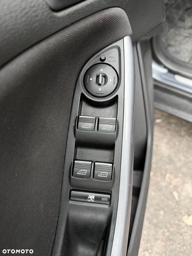 Ford Focus 1.0 EcoBoost Titanium - 15