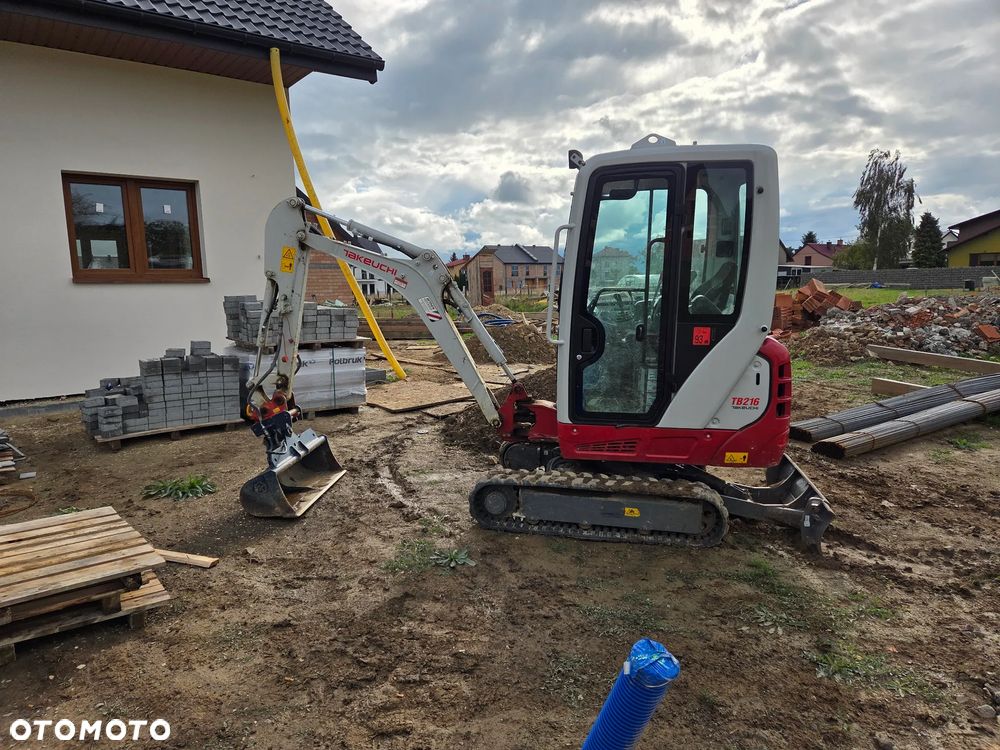 Takeuchi TB216 A V0 - 1