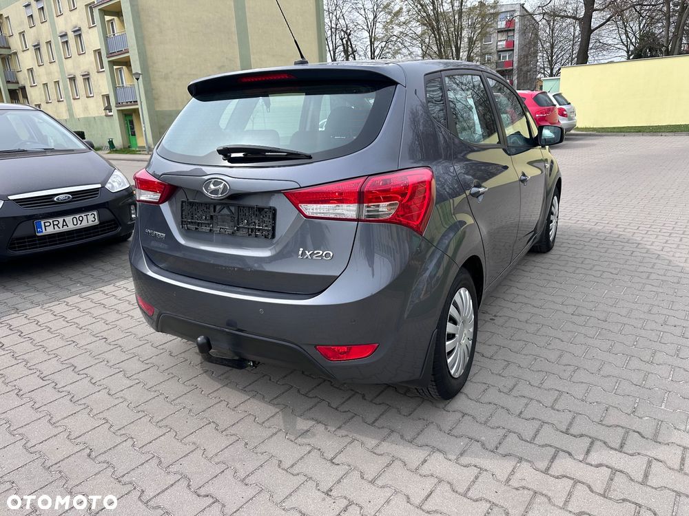 Hyundai ix20 1.6 Premium blue - 7