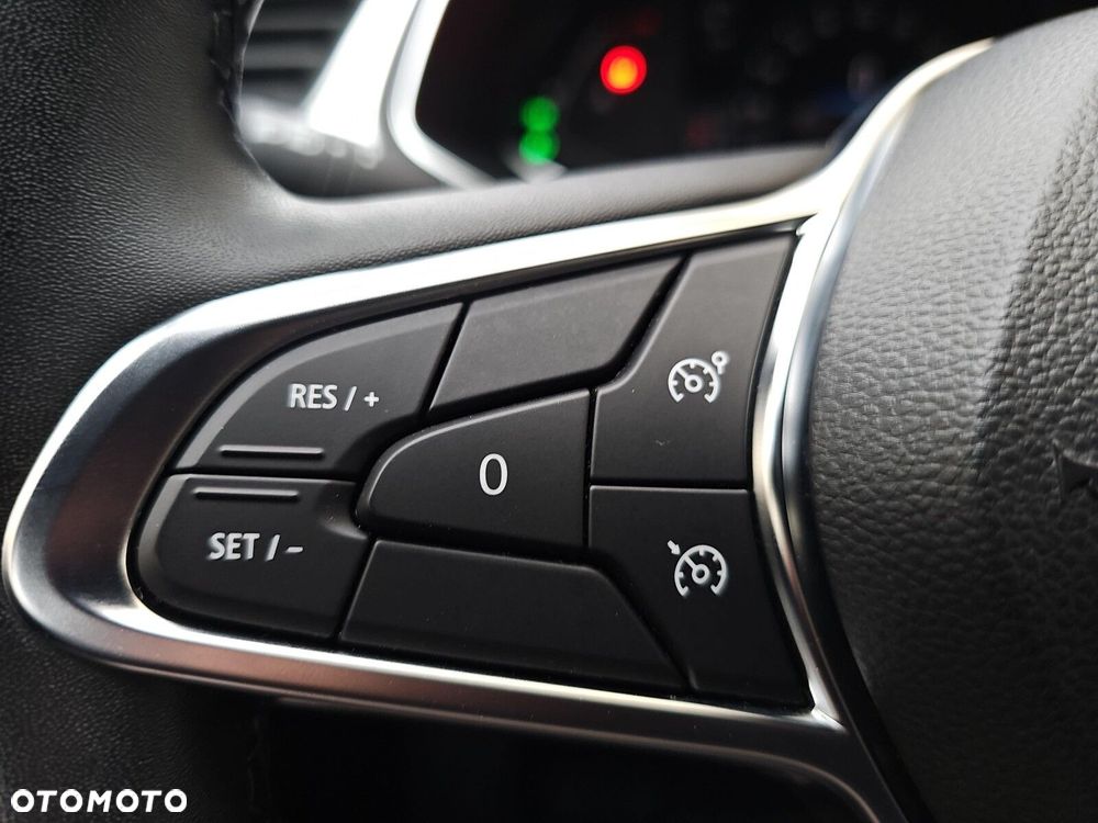 Renault Captur - 16