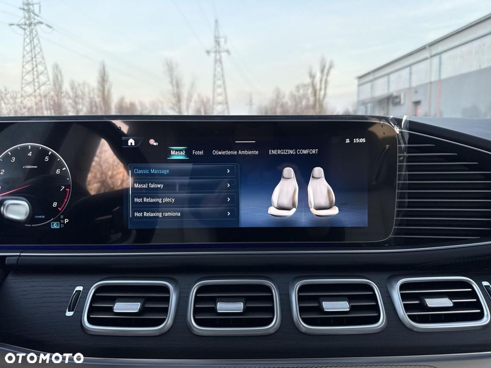 Mercedes-Benz GLS - 27