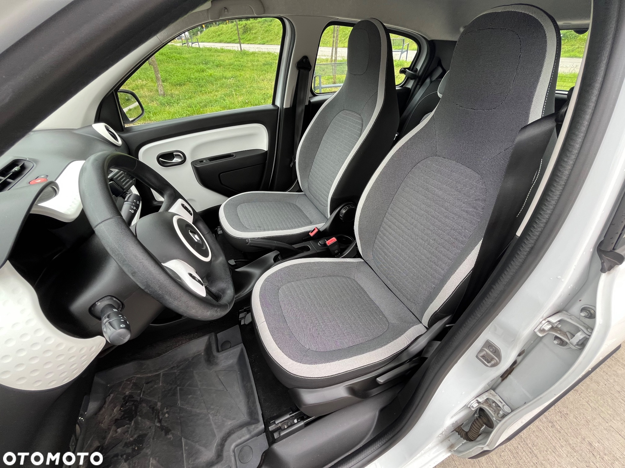Renault Twingo SCe 70 Zen - 12