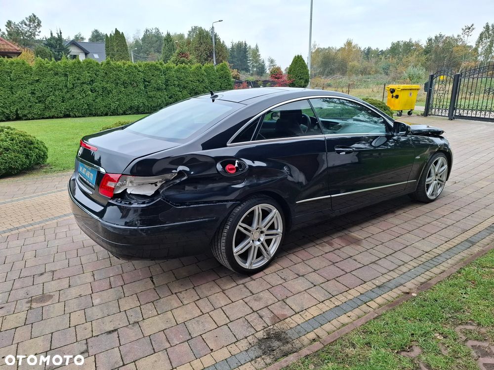 Mercedes-Benz Klasa E - 8