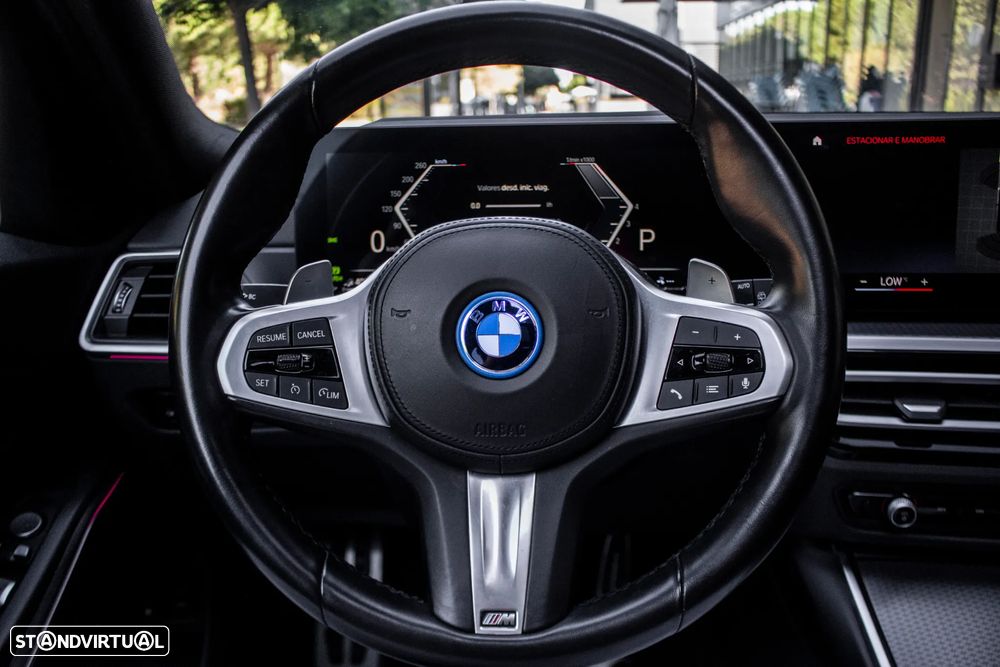 BMW 320 e Pack M Auto - 13