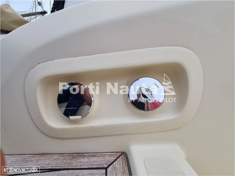 Invictus Yachts 280 SX - 19