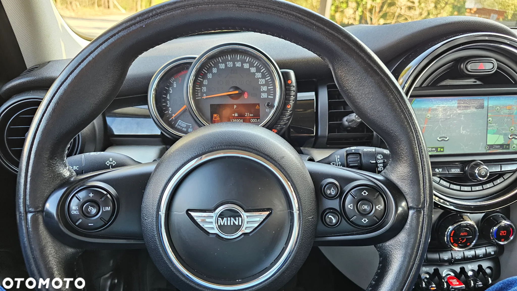 MINI Cooper Standard - 18