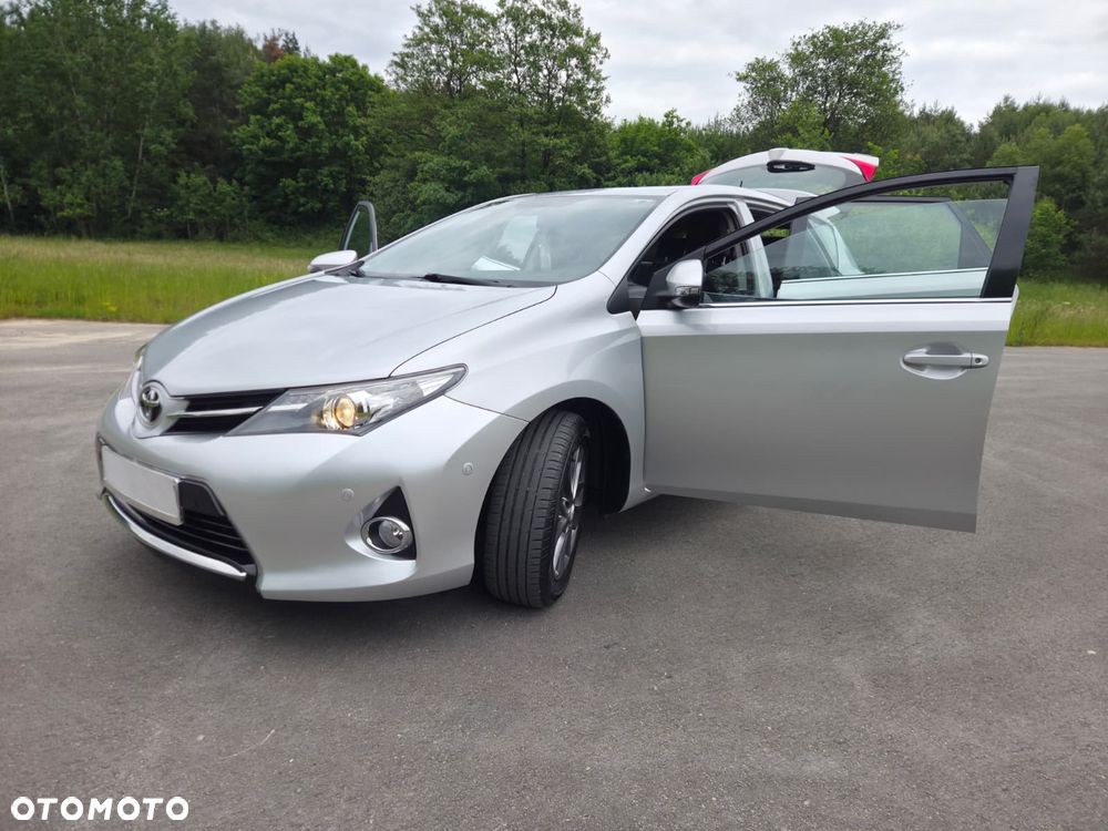 Toyota Auris 1.6 Valvematic Life - 24