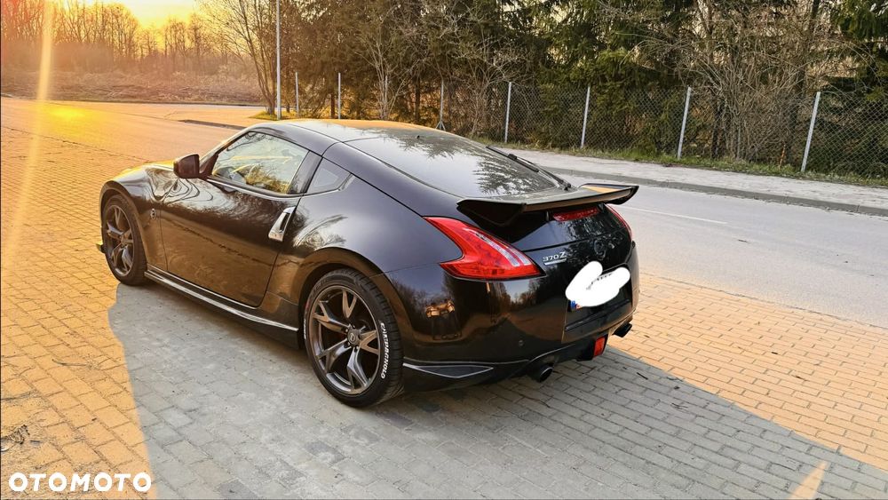 Nissan 370 Z - 3
