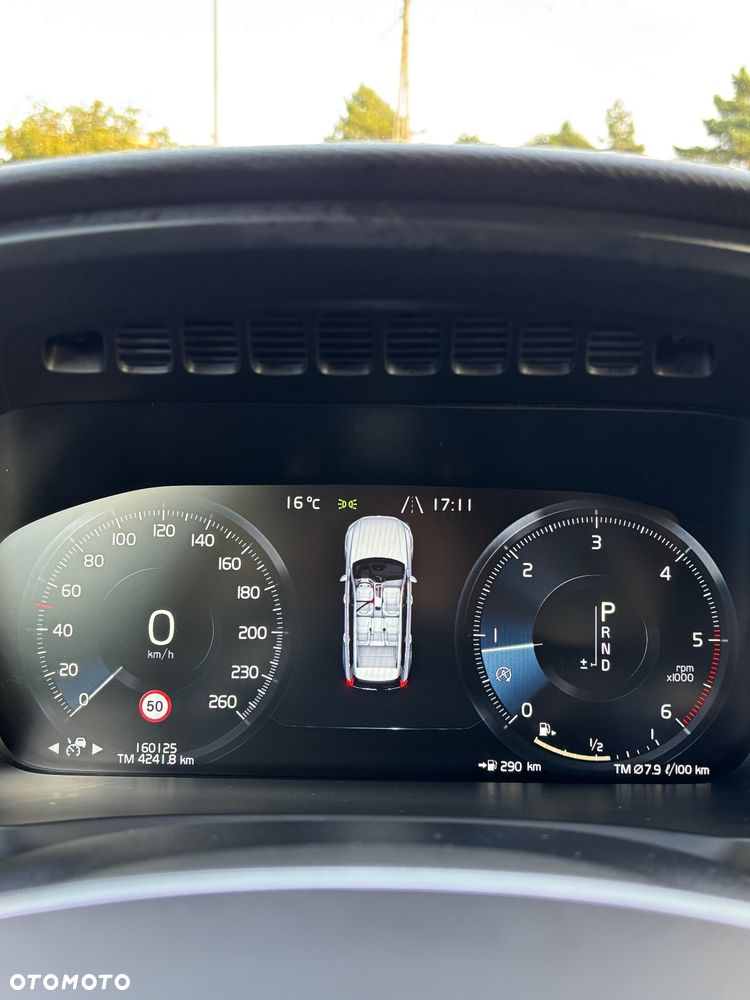 Volvo XC 90 D5 AWD Momentum - 23