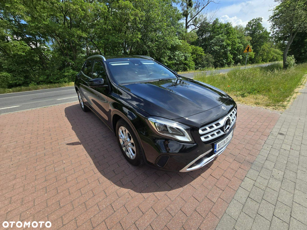 Mercedes-Benz GLA - 15