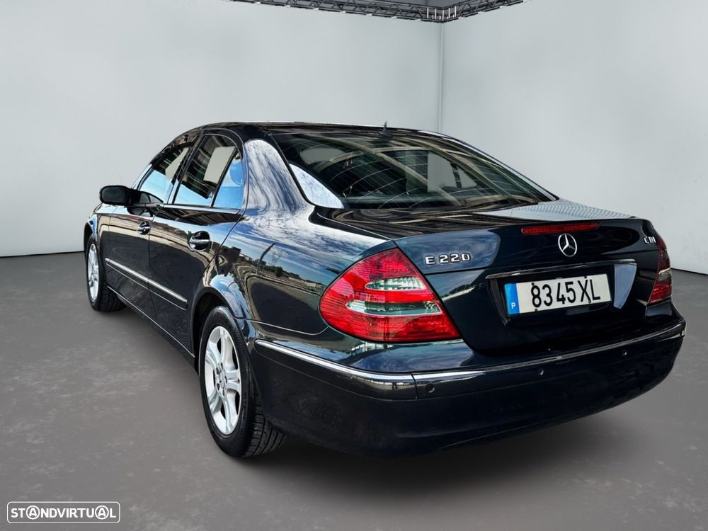 Mercedes-Benz E 220 CDi Avantgarde Aut. - 5