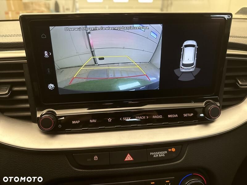 Kia Ceed 1.5 T-GDI Business Line DCT - 17