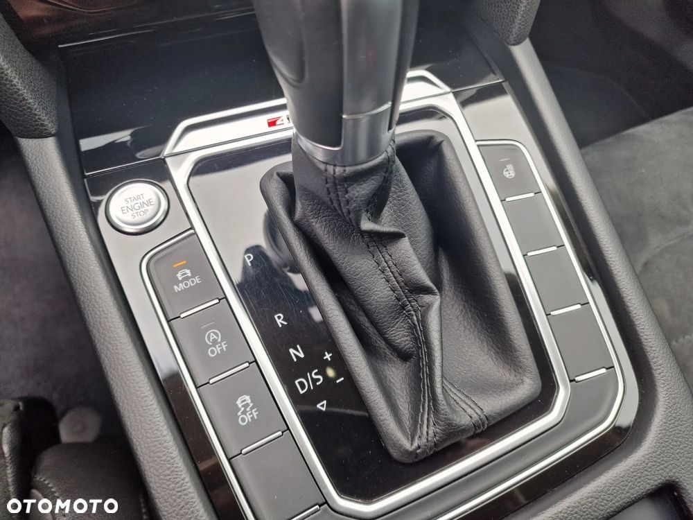 Volkswagen Passat - 14