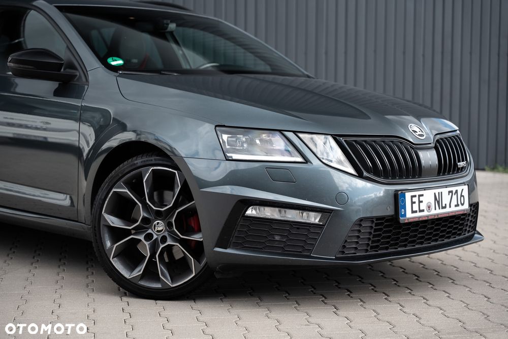 Skoda Octavia 2.0 TDI RS DSG - 5