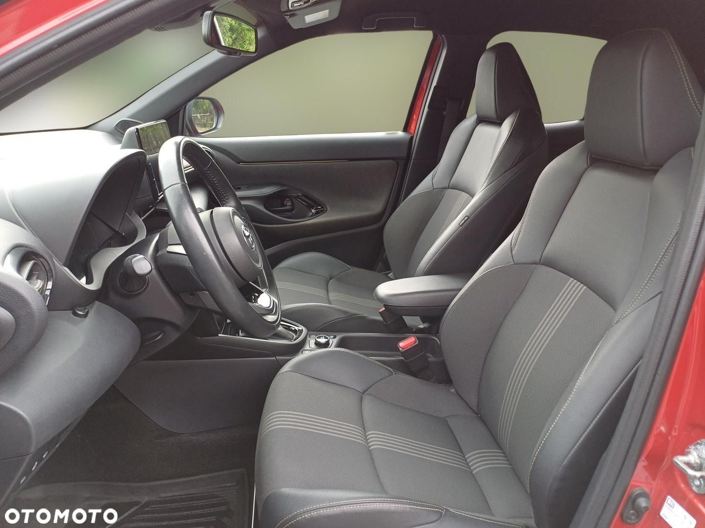 Toyota Yaris Cross - 13