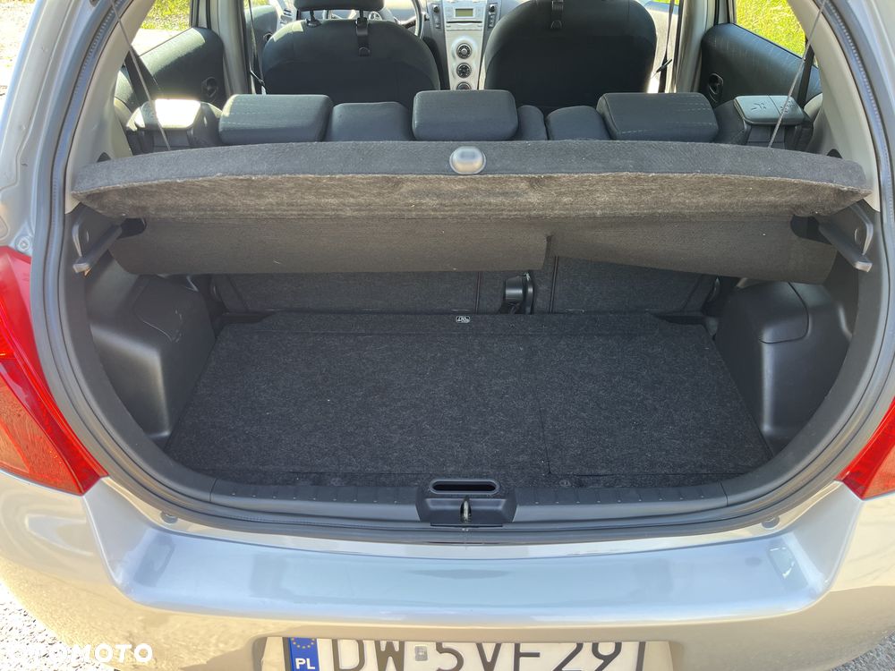 Toyota Yaris 1.3 Sol - 7