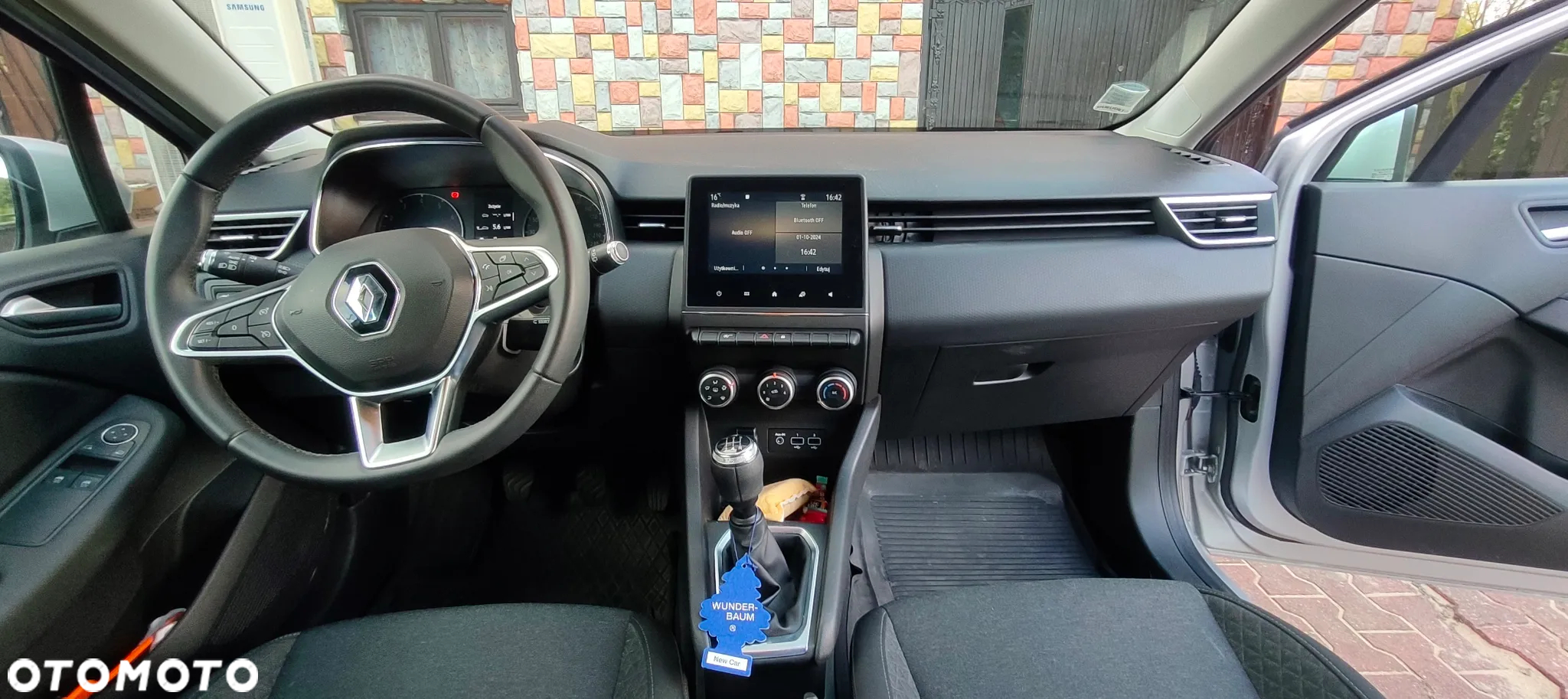 Renault Clio - 15
