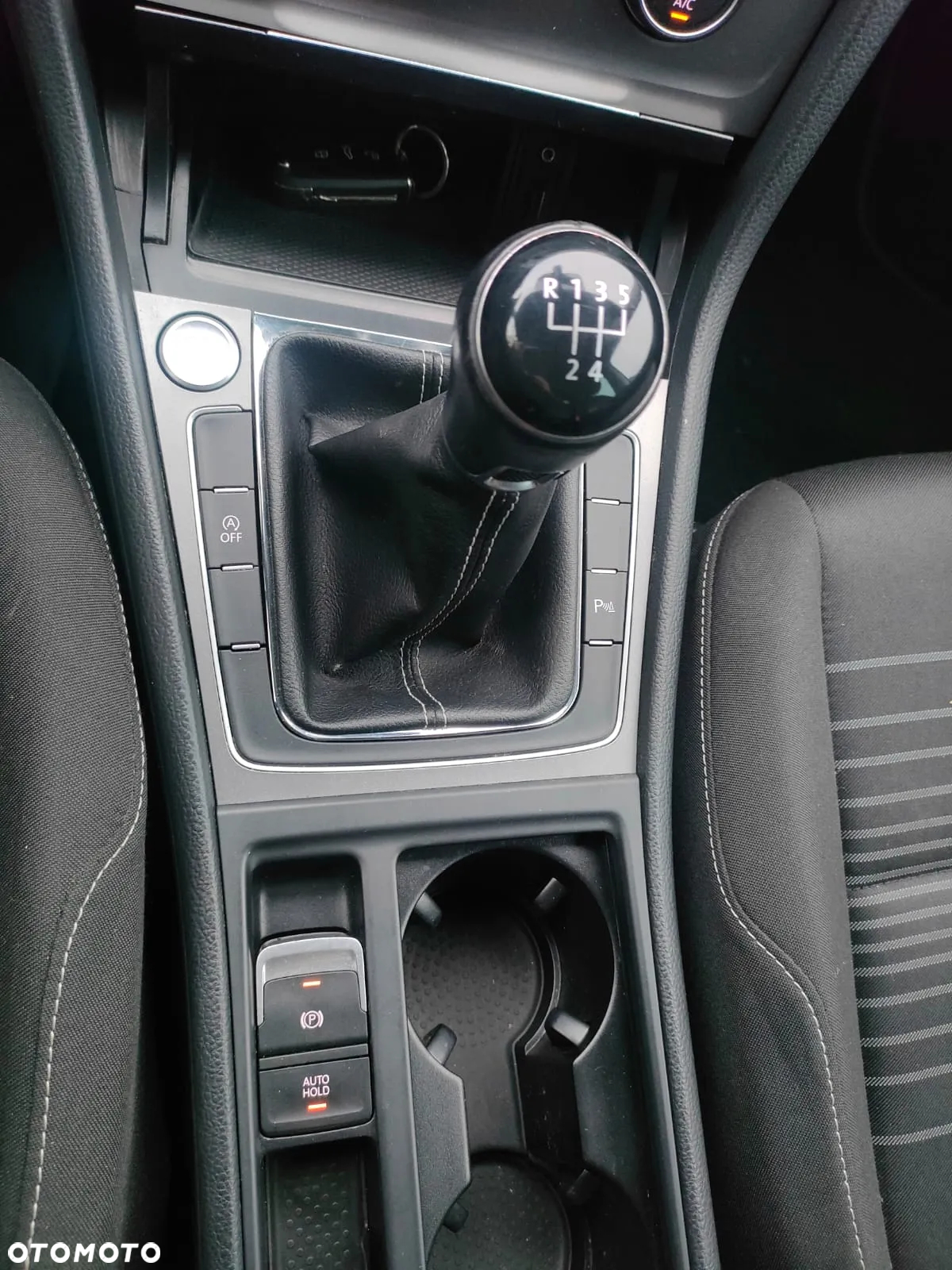 Volkswagen Golf - 13