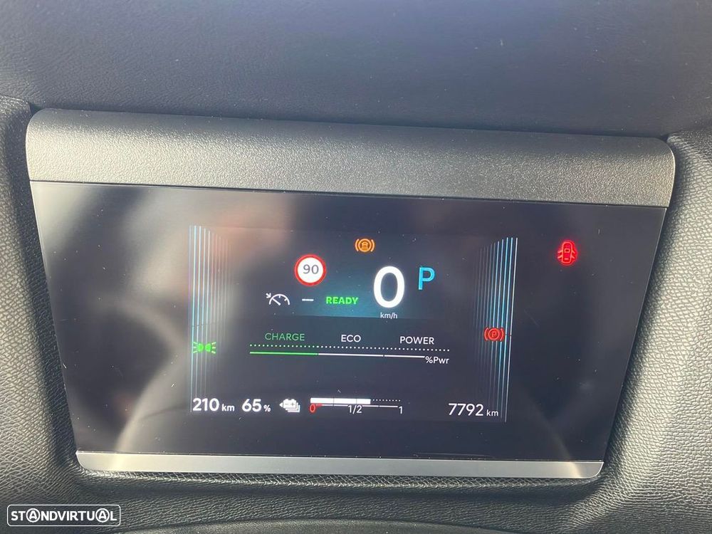 Citroën e-C4 50 kWh Plus - 10