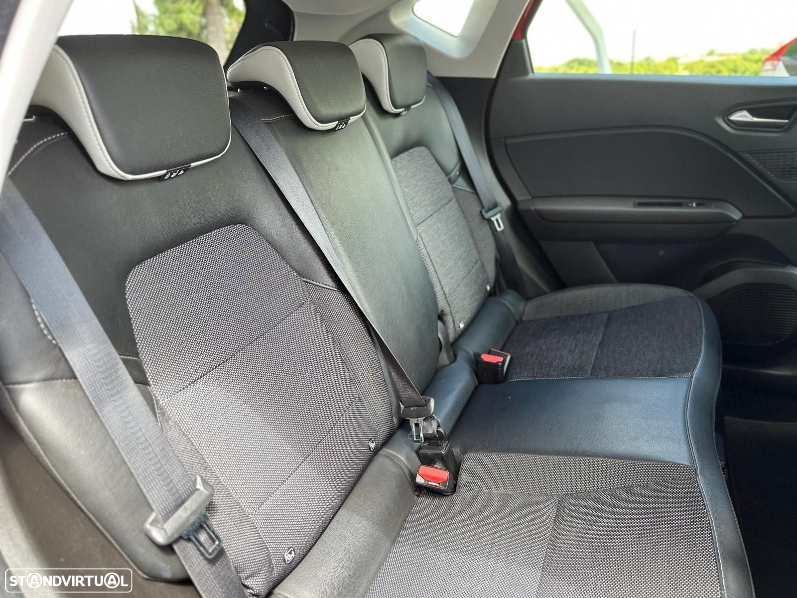 Renault Captur 1.0 TCe Equilibre - 7