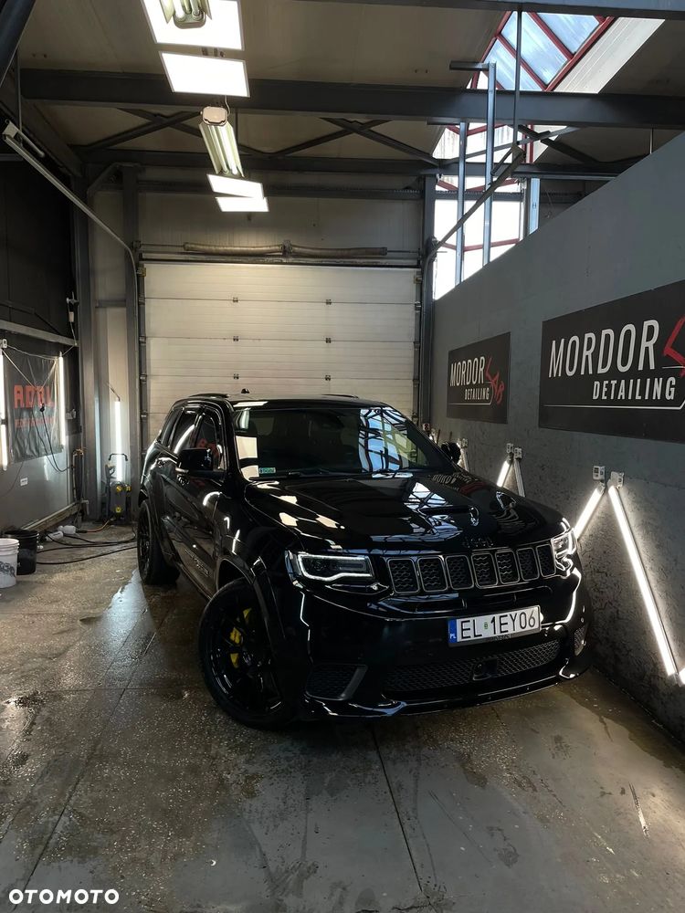 Jeep Grand Cherokee - 17