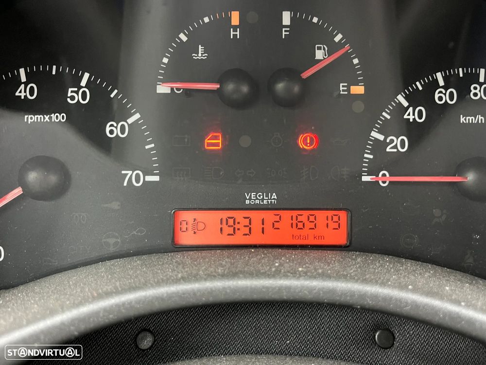 Fiat Punto 1.2 16V 80 Dynamic - 9