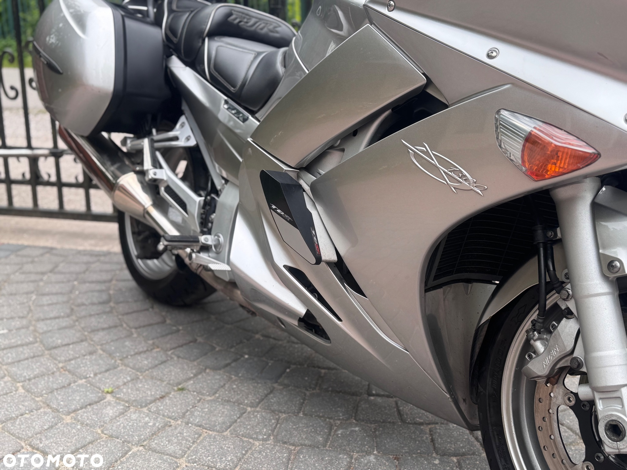 Yamaha FJR - 13