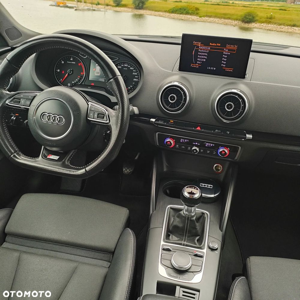 Audi A3 Sportback 2.0 TDI S line Sportpaket - 16